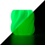 HFGGN-105_Anycubic-PLA-Glow-Filament-Green-Green-Glow_wr_01