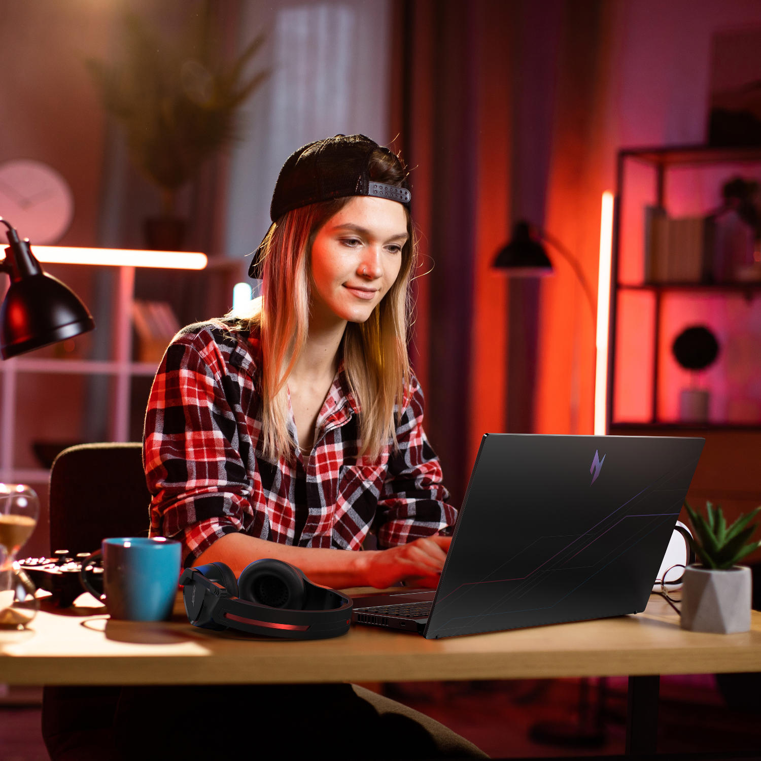 NH.QUAEA_.00C_Acer-NITRO-V-15-Gaming-Laptop-15.6inch_ls06